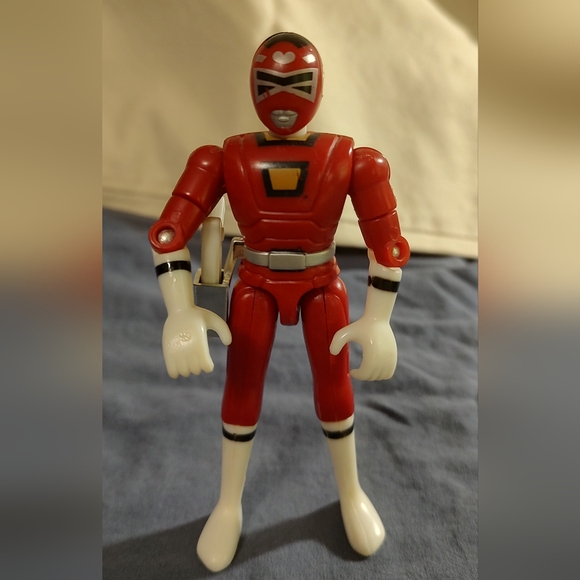 4 Power Ranger Action Figures - Picture 4 of 6